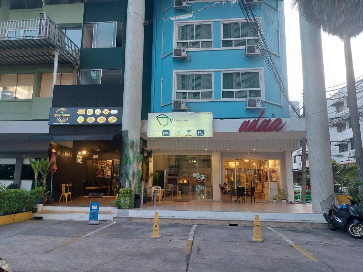 V Check Inn Sukhumvit 22 Banguecoque Exterior foto